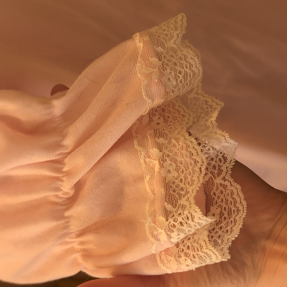 Vintage Pink Ruffle Nightgown and Robe Set - Picture 5 of 10